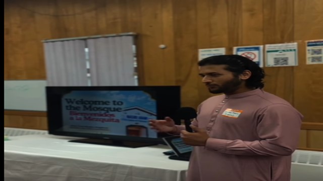 মসজিদে আদমে অমুসলিম অতিথিদের স্বাগত জানিয়ে ‘ওয়েলকাম টু দ্য মস্ক’